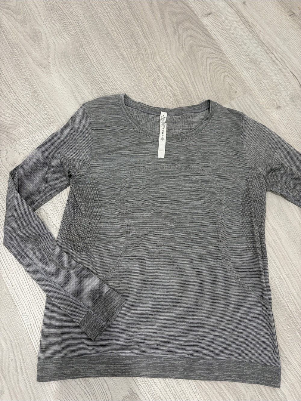 Lu Lu Lemon Gray Long-Sleeve Women's Performance Top